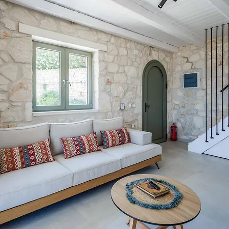 Irini * Xirokastellon