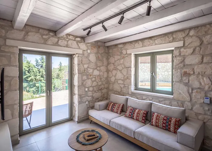 Irini Villa *